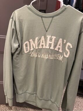 Omaha's Zoo & Aquarium Sage Green Crewneck Sweatshirt